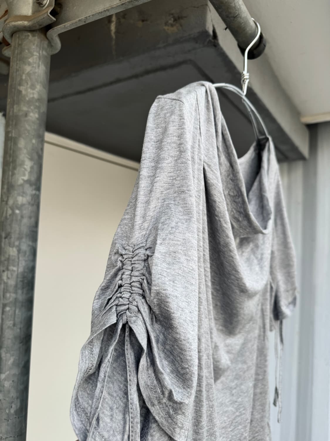 Shirring drape top 상품이미지4