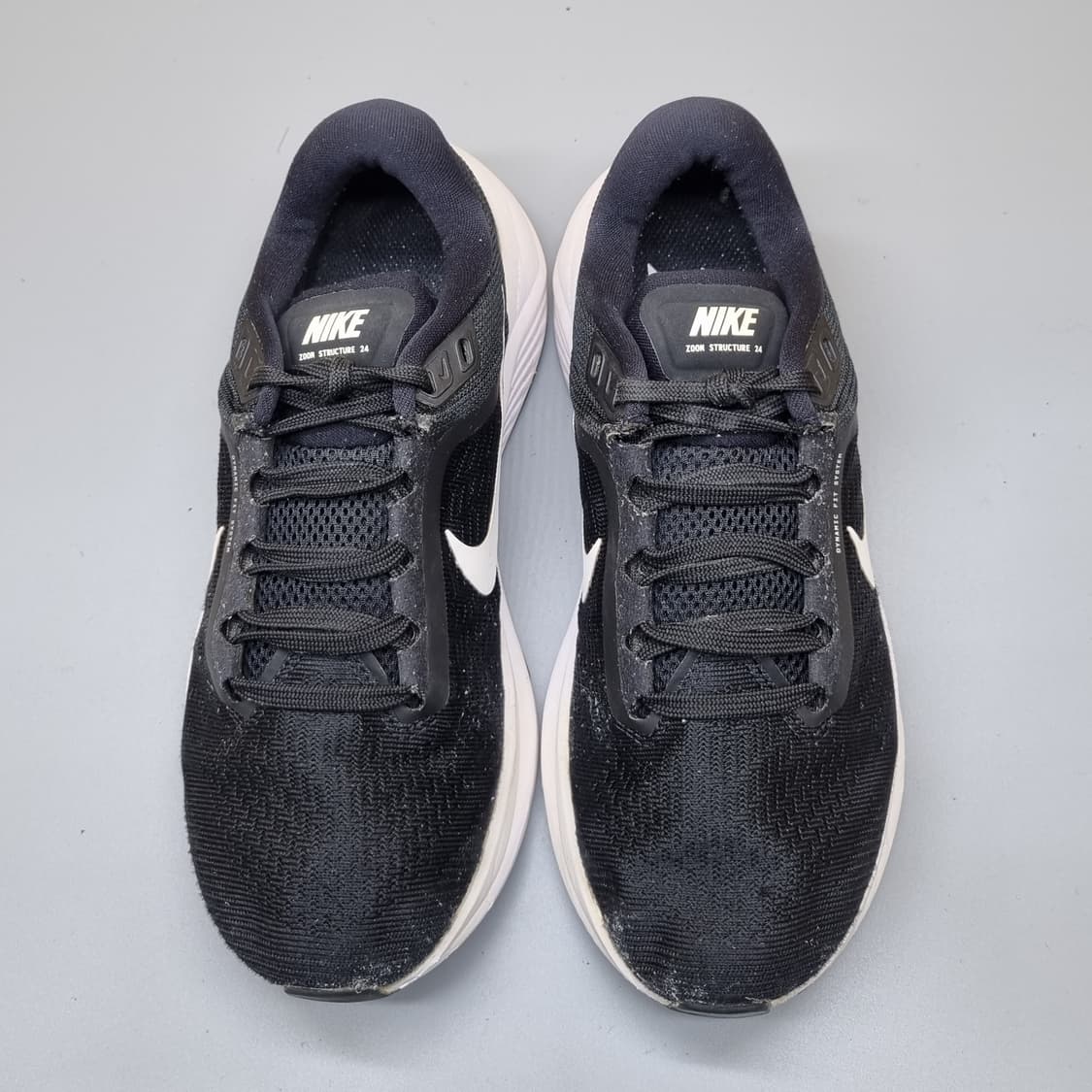 나이키  에어줌 스트럭쳐24 운동화235 상품이미지2