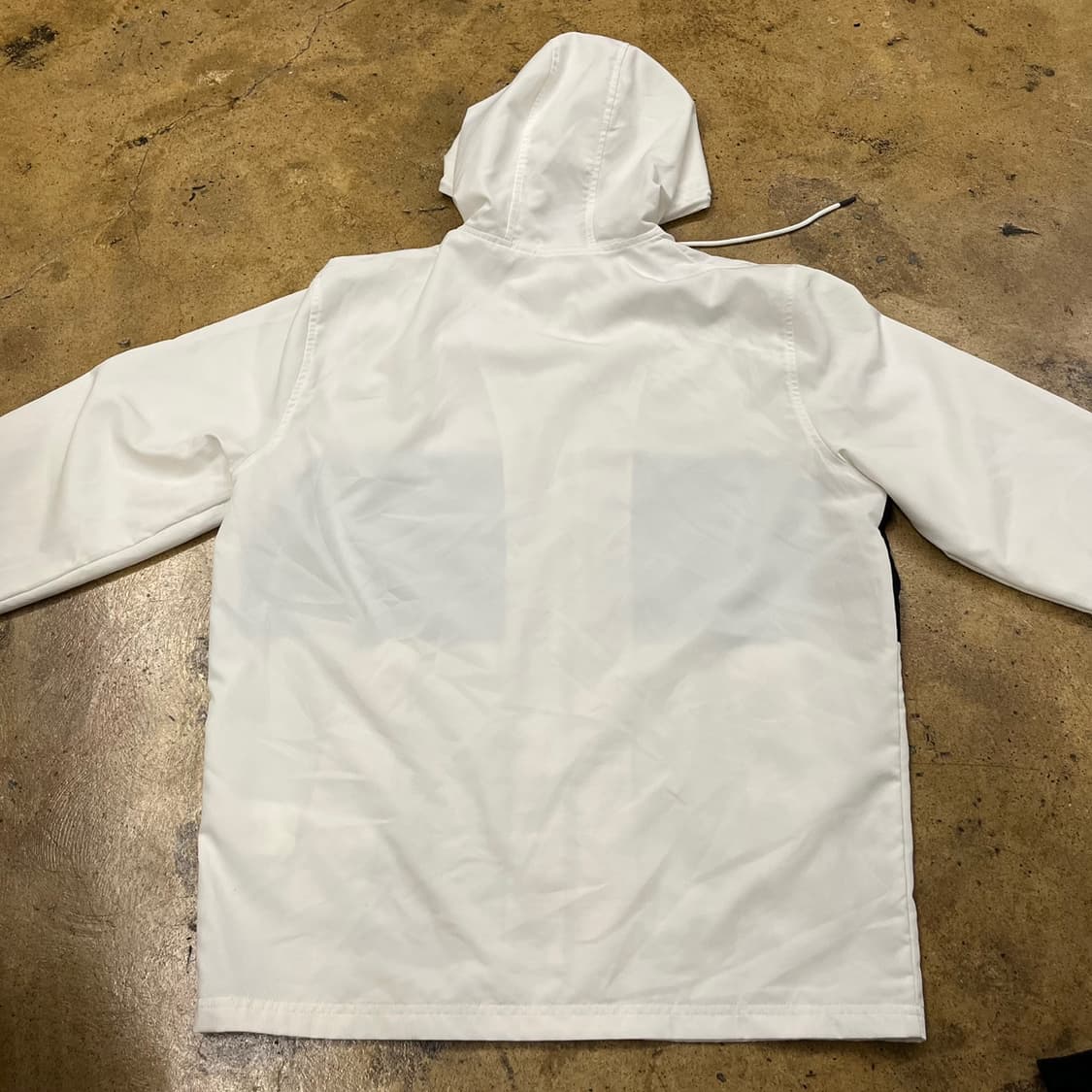 [정품/M] 언더아머 화이트 바람막이 후드 b16 상품이미지4
