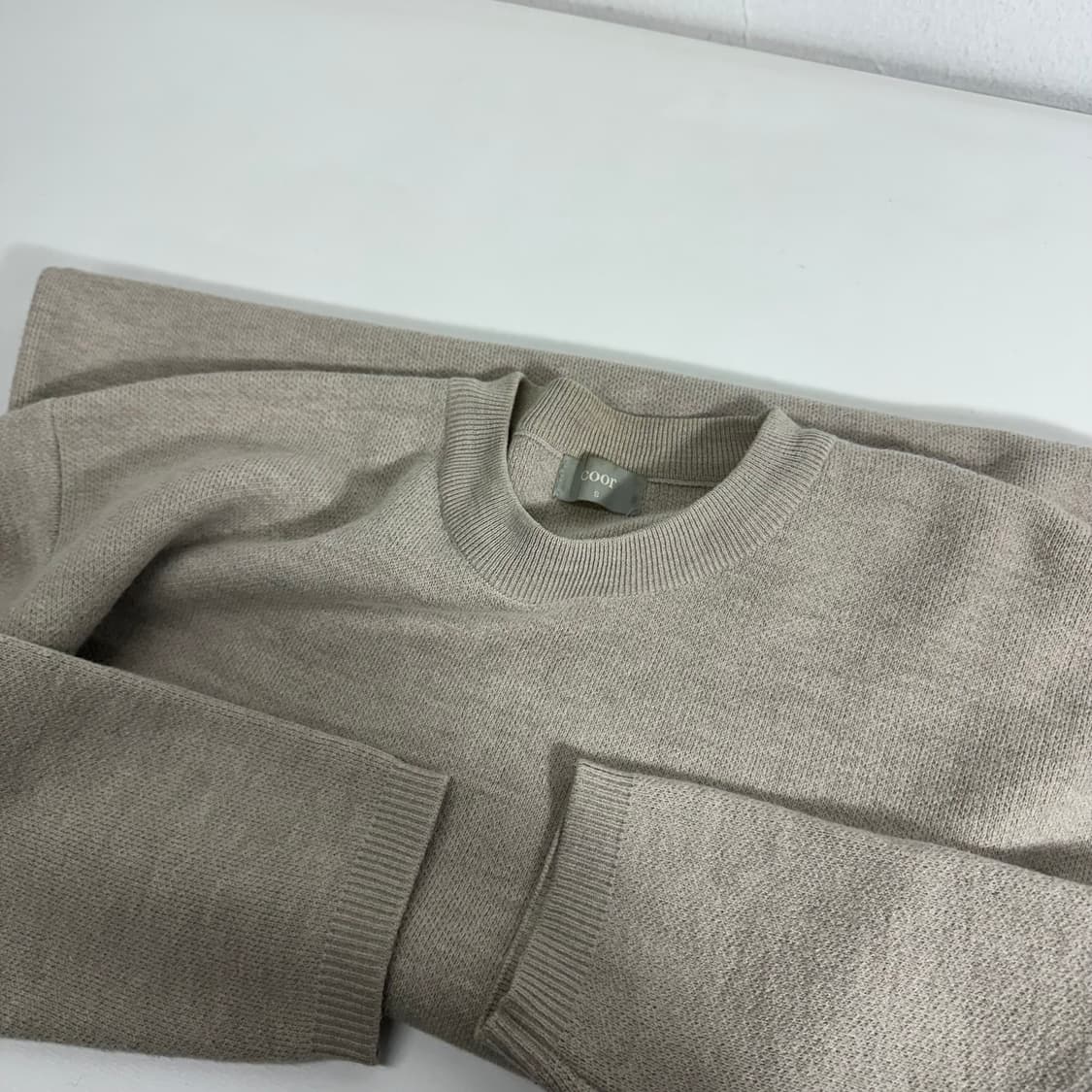 S 95 COOR 쿠어 오트밀 캐시미어혼방 라운드니트 상품이미지1