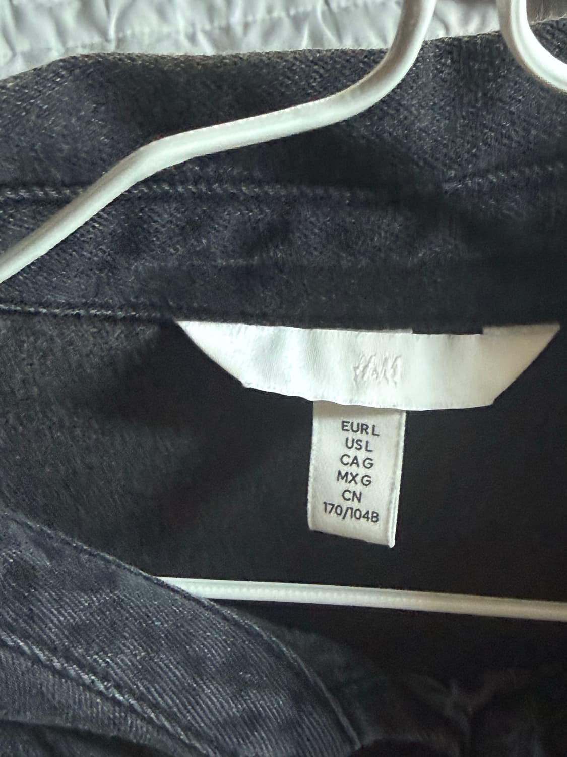 H&M 셔링 데님 셔츠 (다크 데님 그레이) 상품이미지2