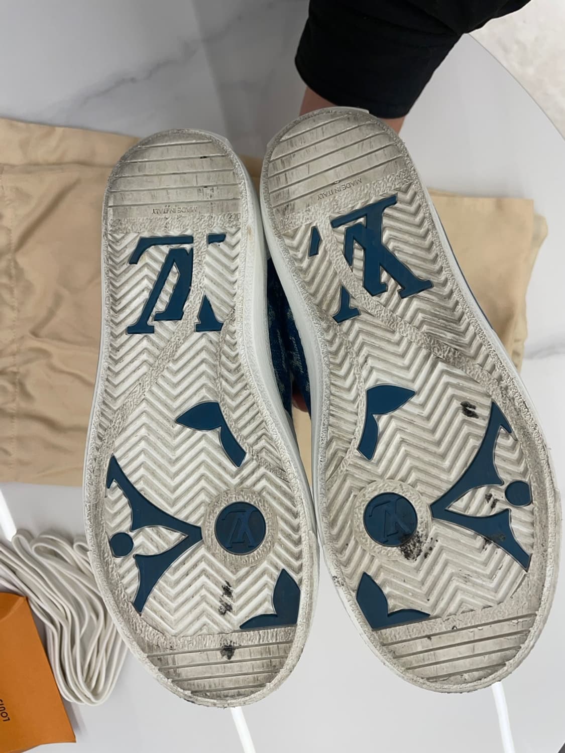 (37) 루이비통 찰리 여성 스니커즈 상품이미지6