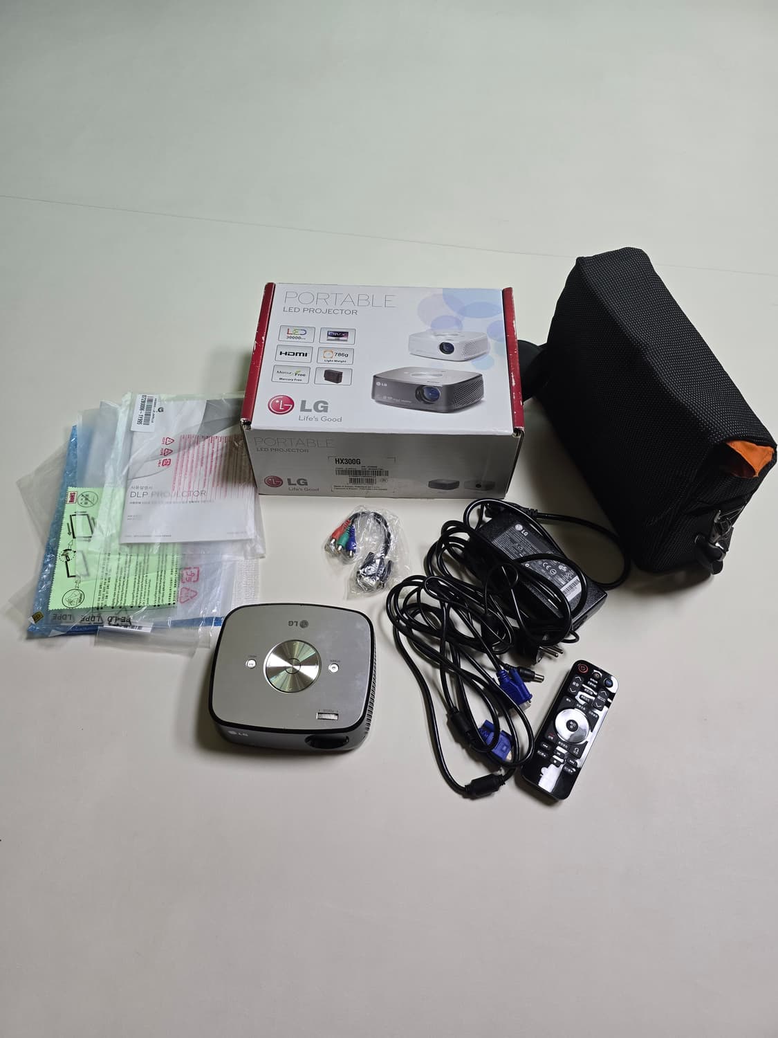 LG 미니빔 프로젝터 HX300G 풀세트 (거의 새상품급) 상품이미지2