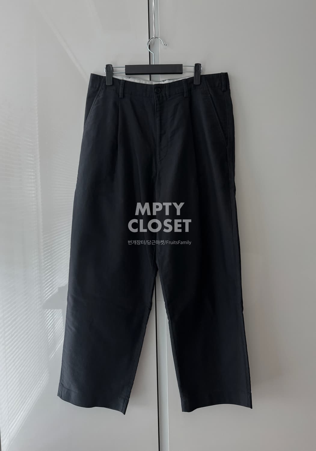 [85] 유니클로 JWA 턱와이드 팬츠 다크 그레이 상품이미지2