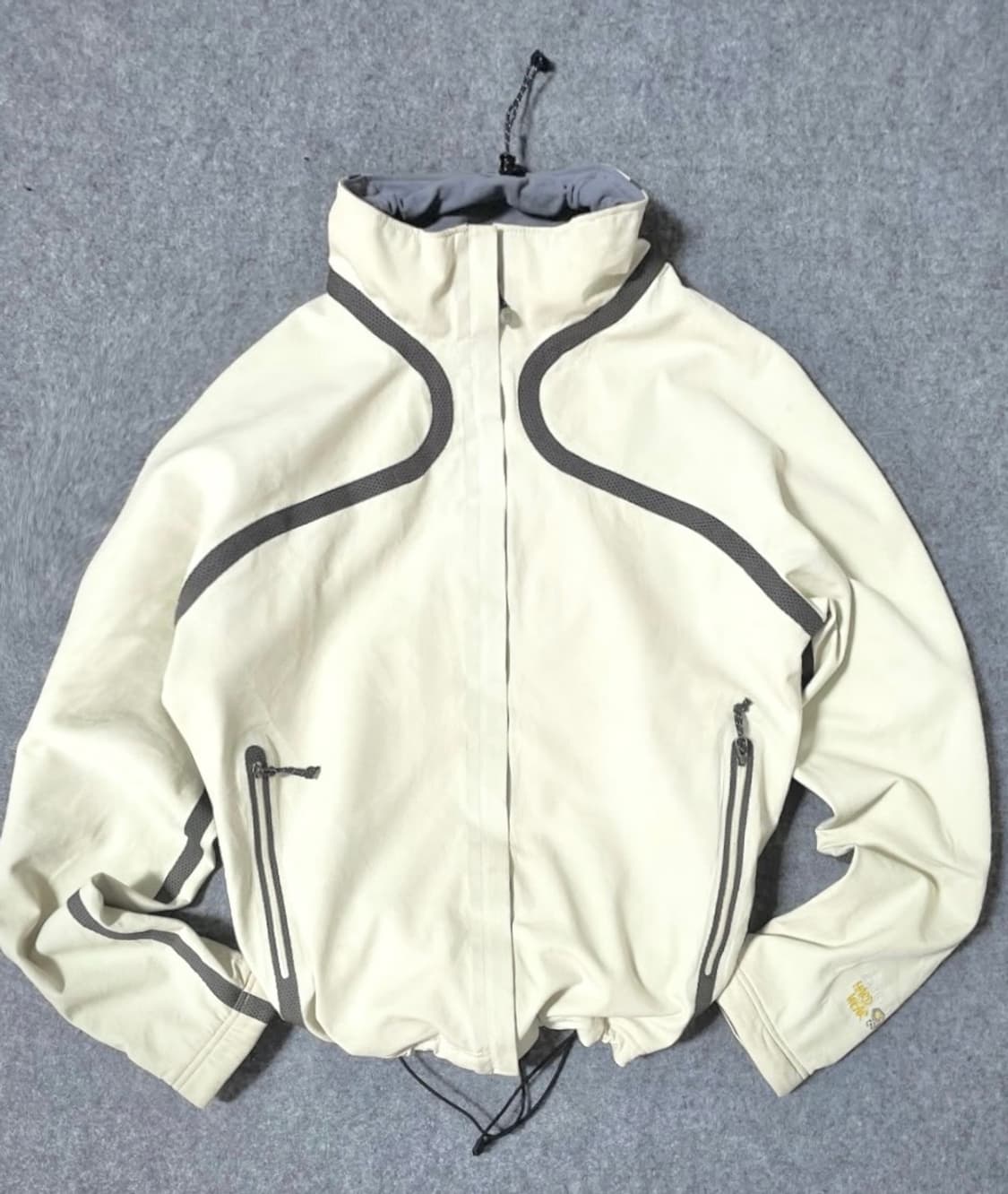 2000’s Mountain hardwear conduit jacket 상품이미지3