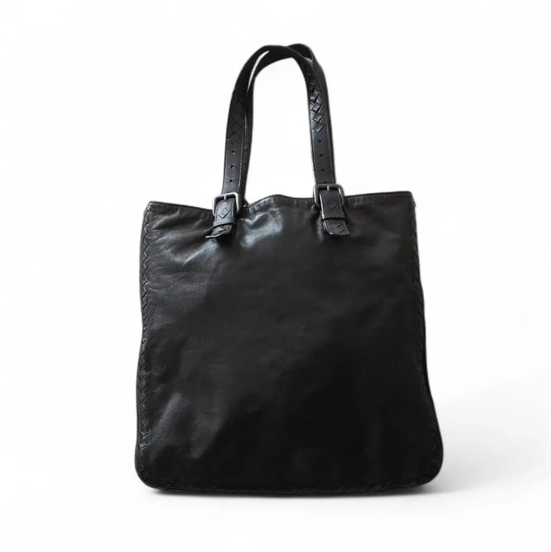 보테가베네타 양가죽 인트레치아토 버클 토트백 상품이미지2