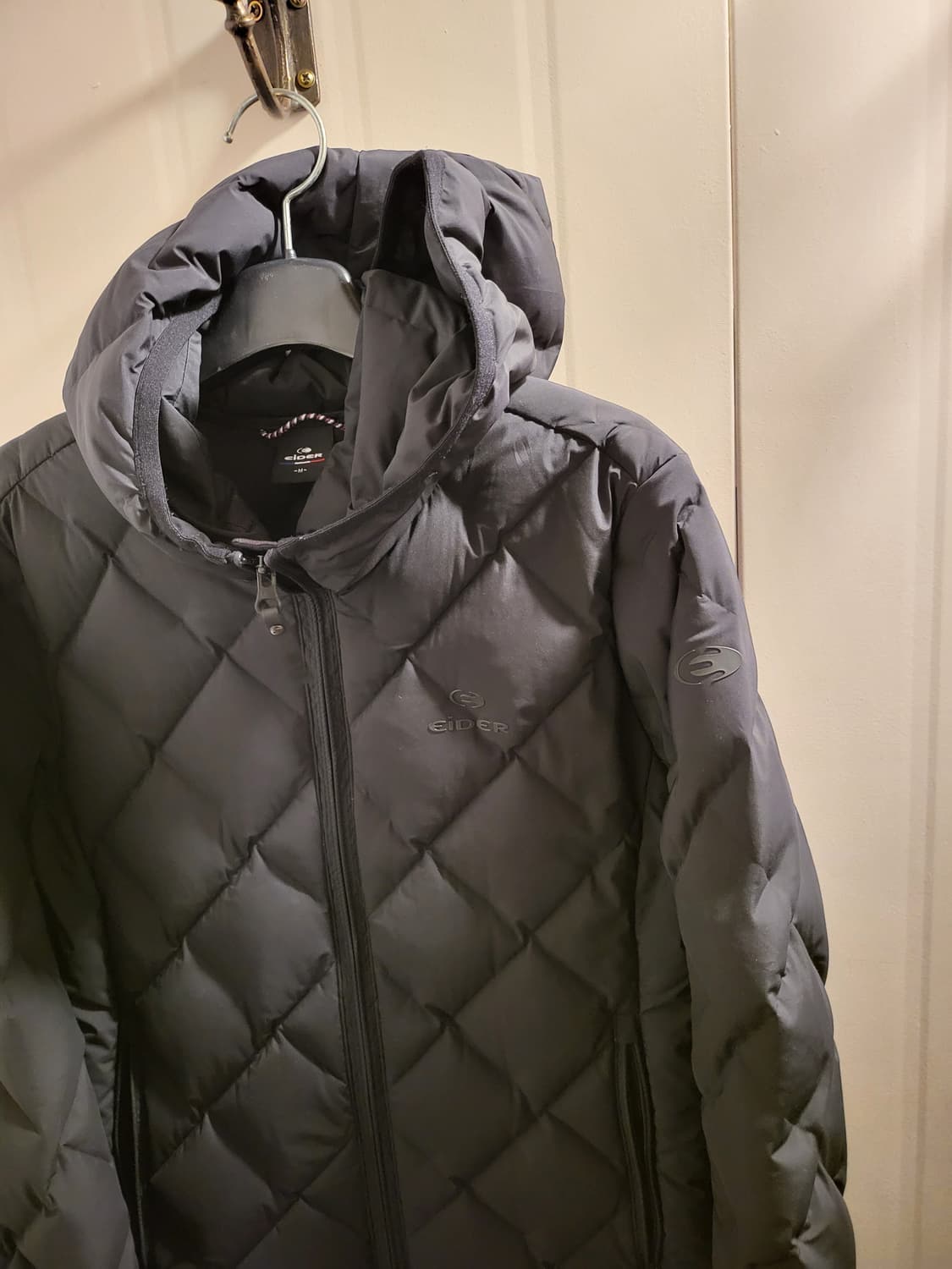 아이더 후드 경량  구스패딩 상품이미지2