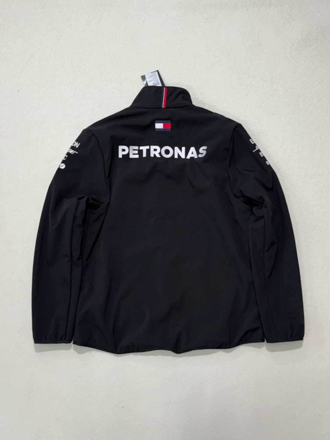 새상품 F1 메르세데스 벤츠 페트로나스 레이싱 자켓 L사이즈 상품이미지3