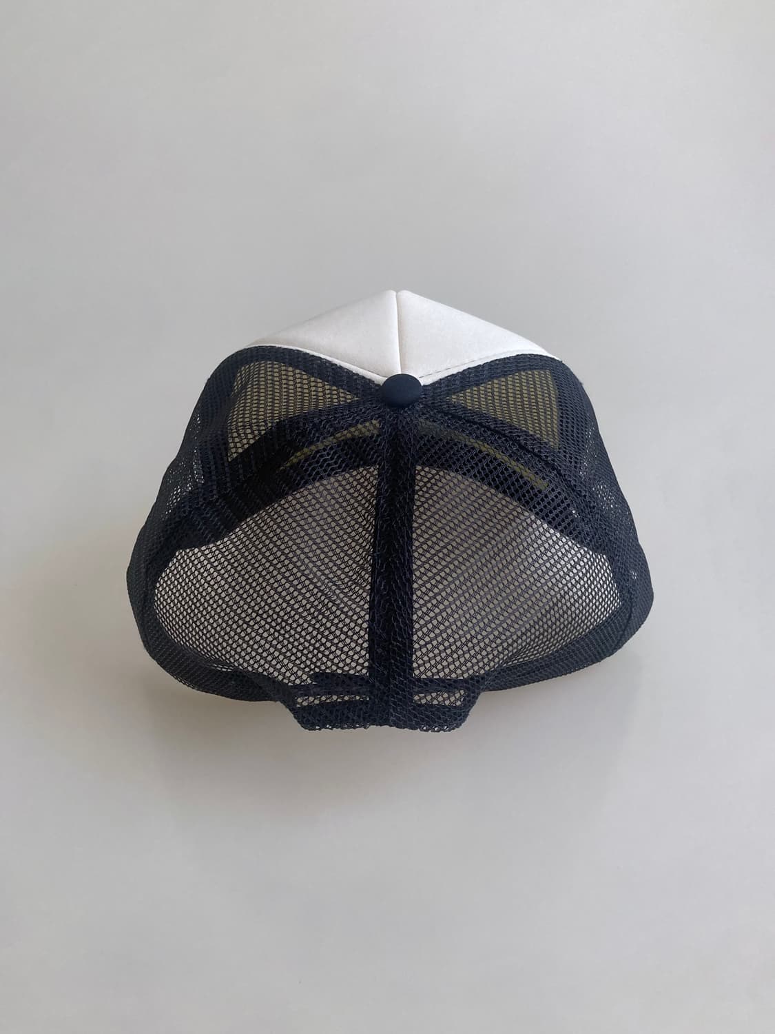 Asics 트러커햇 상품이미지4