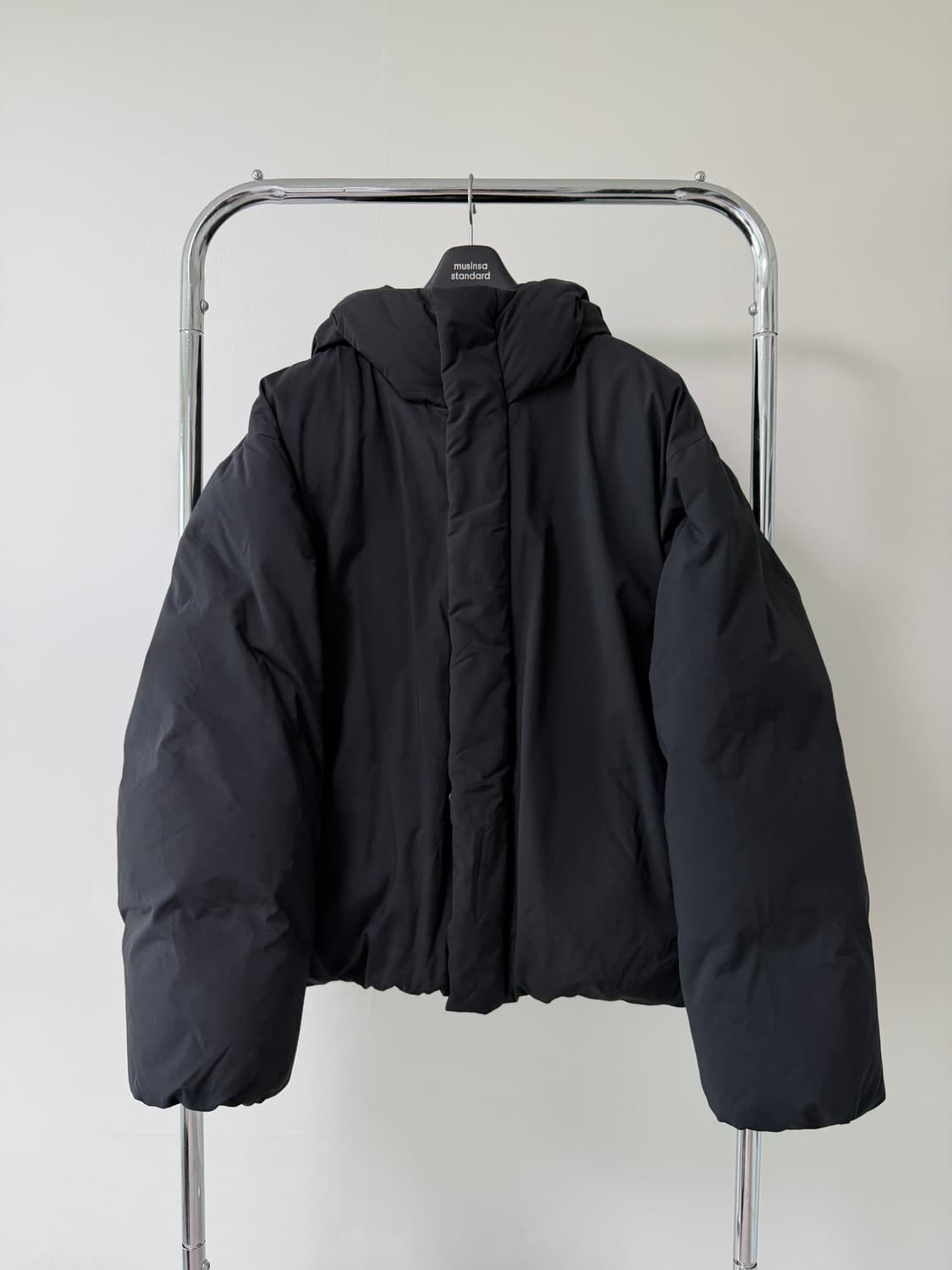 무신사스탠다드 미니멀 후디드 패딩 상품이미지1