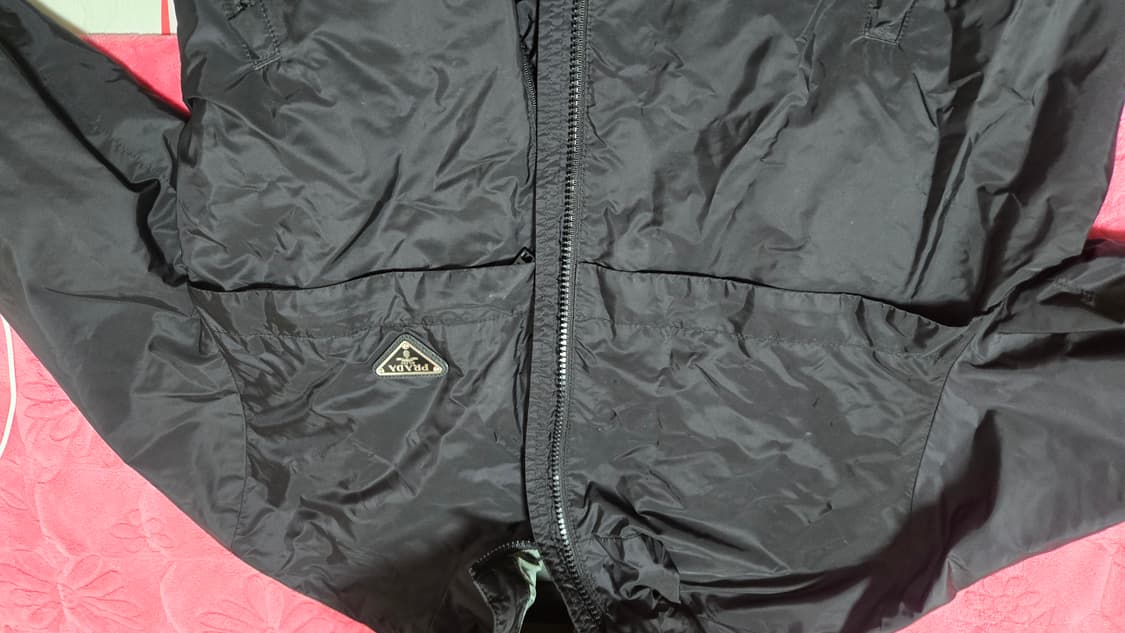 프라다 나일론 바람막이 셋업 판매 상품이미지2