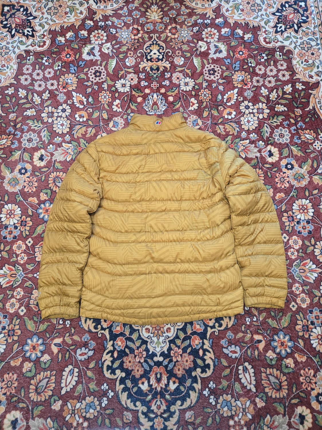 버그하우스 berghaus 거위털 경량 다운 자켓 (95)

 상품이미지10