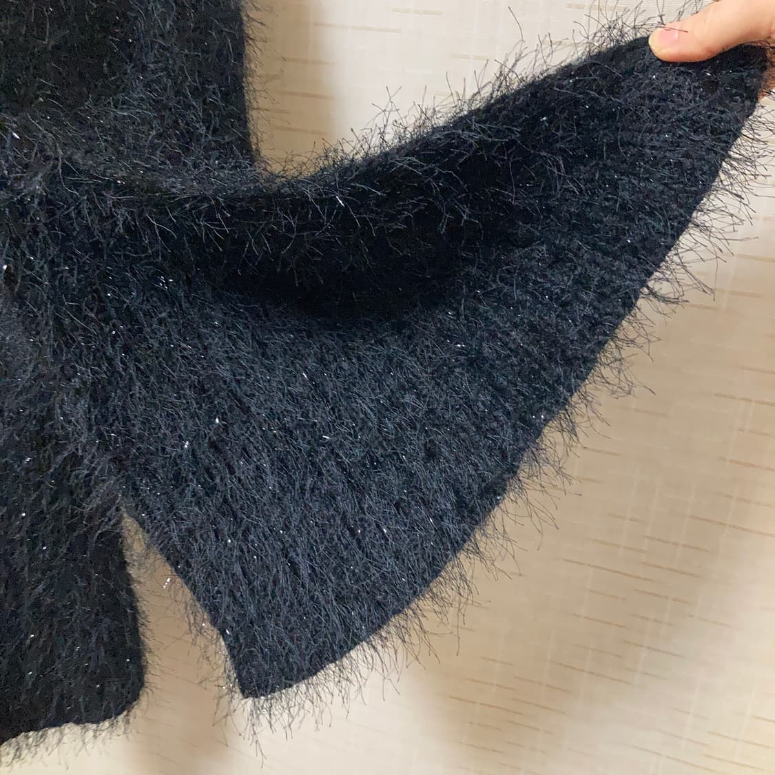 반짝임이 있는 너무 예쁜 니트 블랙 숄. 머플러 상품이미지4
