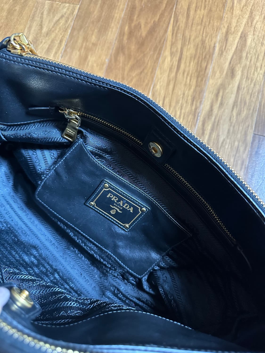 프라다 비텔로샤인 상품이미지4