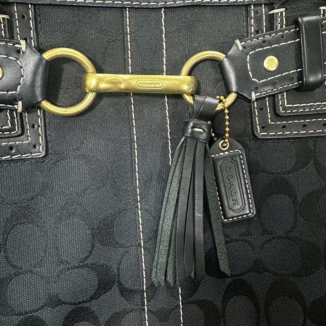Coach 시그니처 레더 토트백 블랙 (클래식 시티 빈티지) 상품이미지3