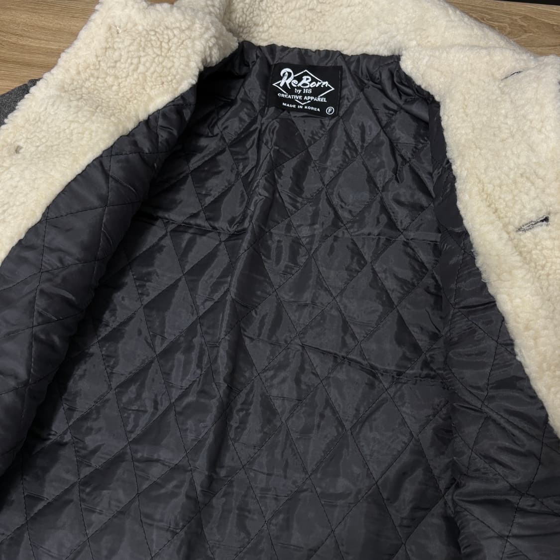 [새상품] 뽀글이 카라 누빔 모직자켓 상품이미지3