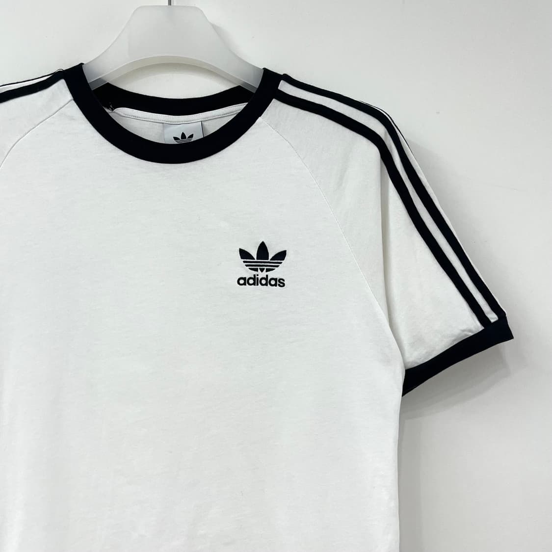 아디다스 화이트 블랙 링거 반팔 티셔츠 상품이미지4