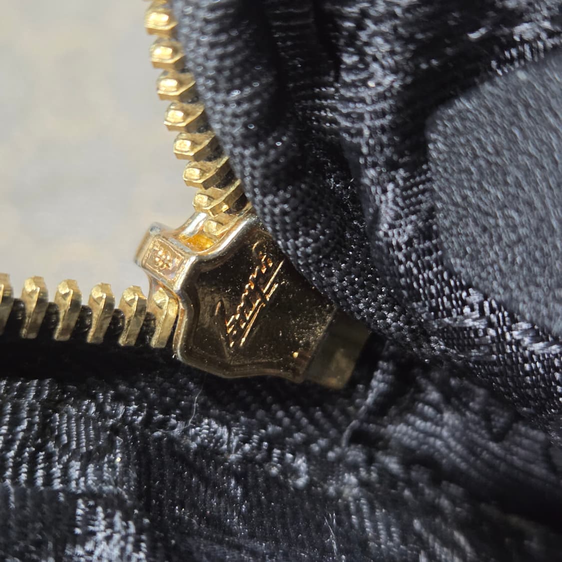 프라다 리나일론 미니 크로스 상품이미지9