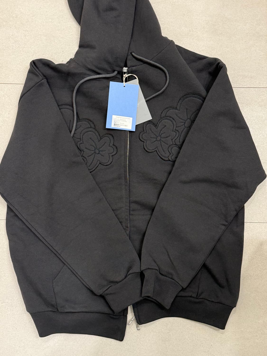 (새거) 타입서비스 후드집업 Flower Appliqué Hoodie  상품이미지4