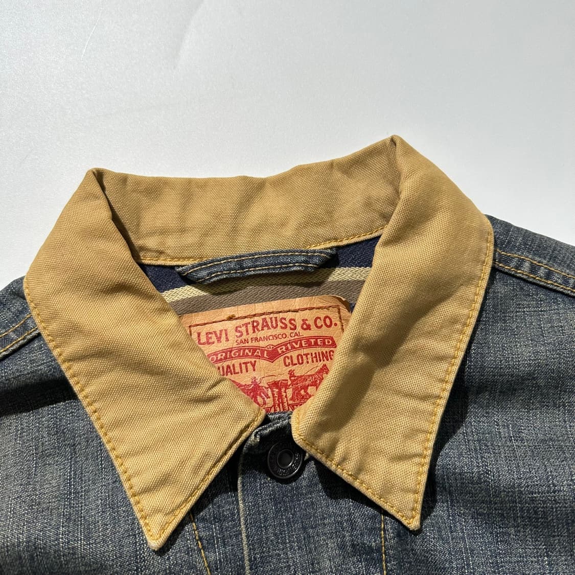 리바이스 카라 배색 데님 트러커 청자켓 상품이미지4