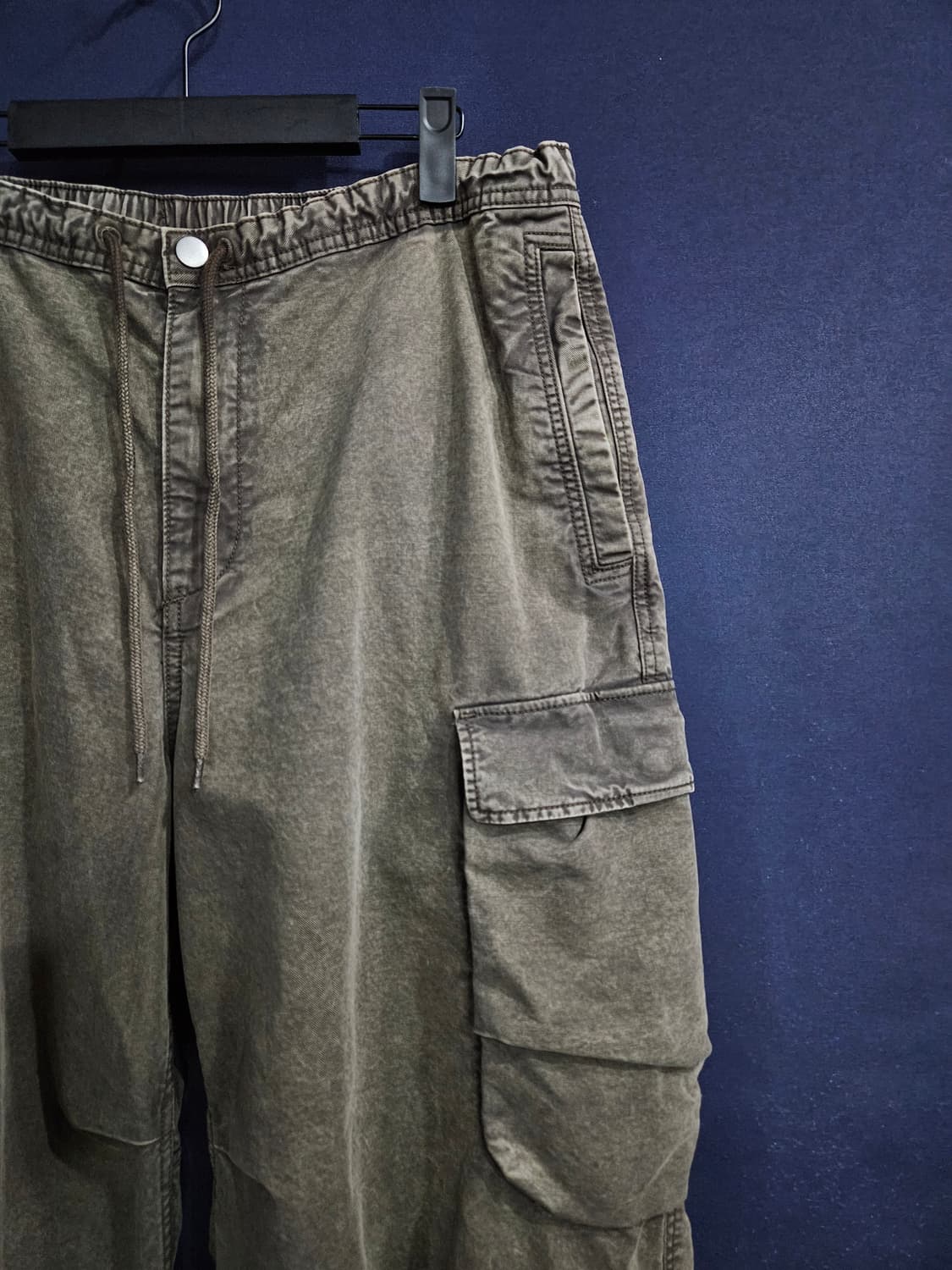 H&M 에이치앤엠 멜란지 카키 남성 허리 36 카고팬츠  상품이미지4