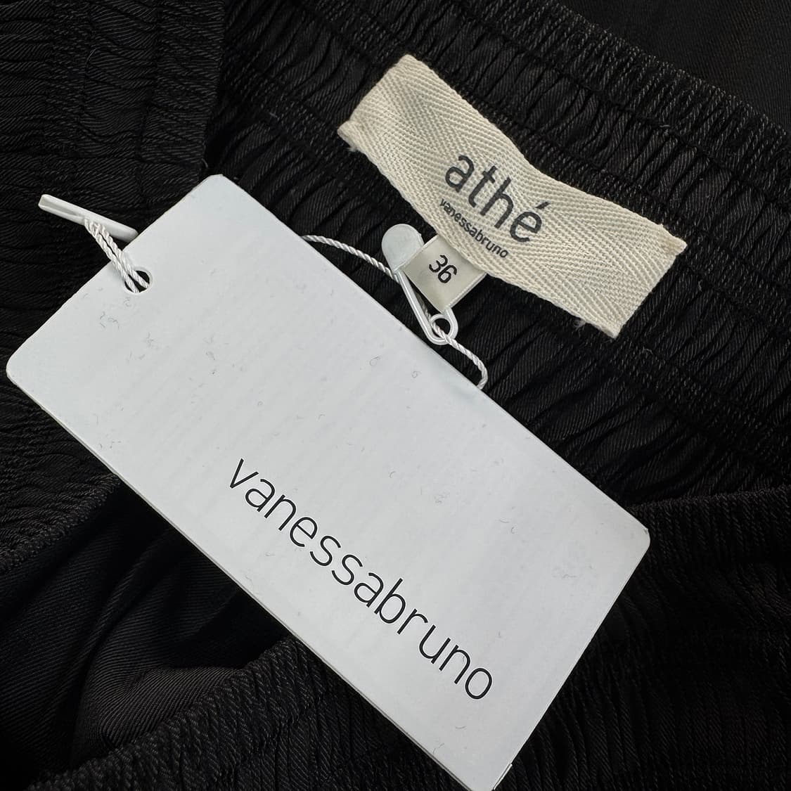 아떼 바네사브루노 24 블랙 밴딩 스커트 [새상품] 상품이미지4