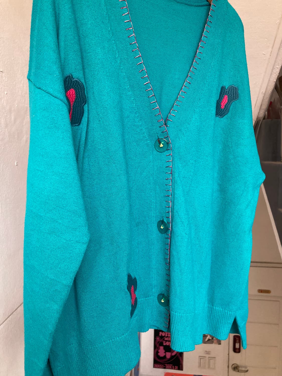 에메랄드 자수 패치 가디건 상품이미지4