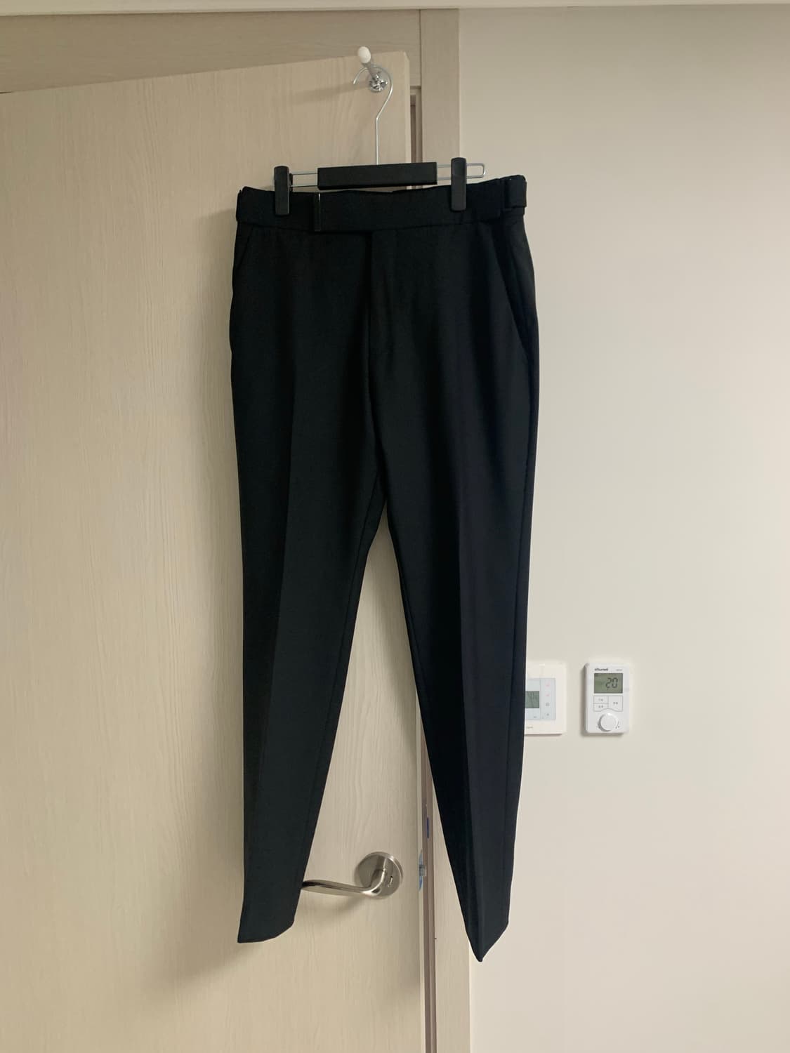 톰포드 아티쿠스 블랙 팬츠 상품이미지1