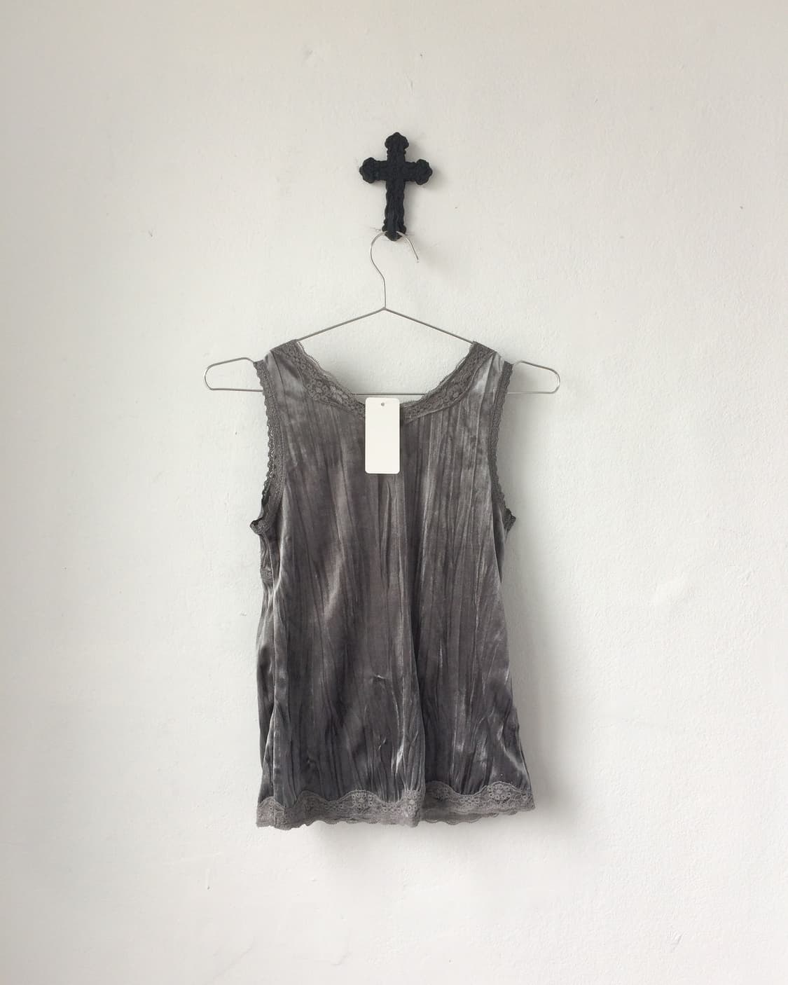 Lace trimming velvet sleeveless 상품이미지3