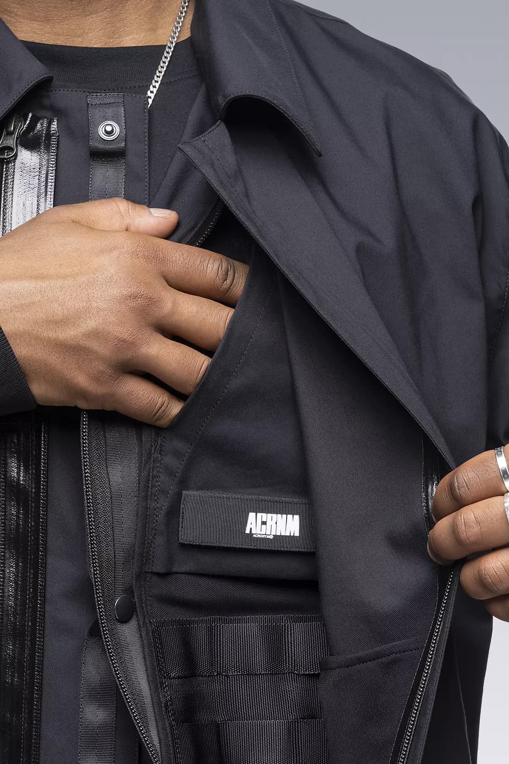 아크로님 J111TS-CH 블랙 M사이즈 상품이미지3