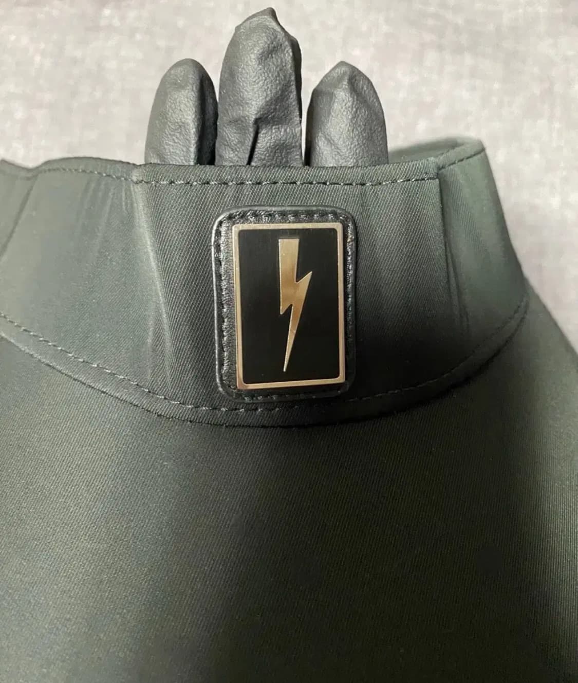 닐바렛 썬더볼트 뱃지 썬바이저 선바이저 썬캡 선캡  상품이미지2