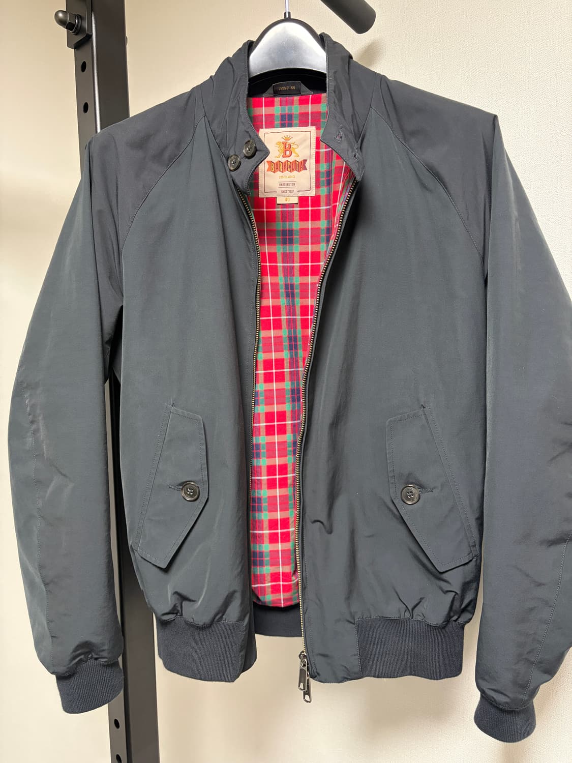 바라쿠타 g9 다크네이비 40 상품이미지1