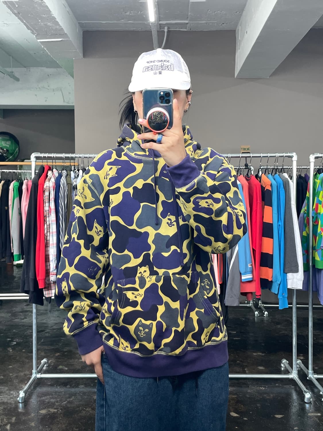 RIPNDIP 고양이 카모 패턴 후드 티셔츠 상품이미지1