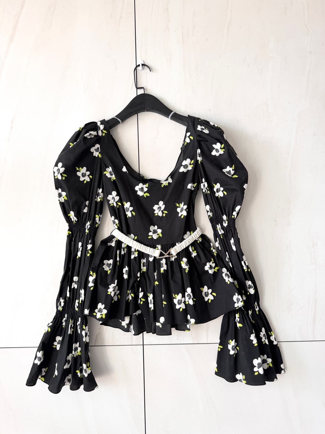 새상품 컨디션Caroline Constas 플로럴 블라우스 made in 상품이미지1