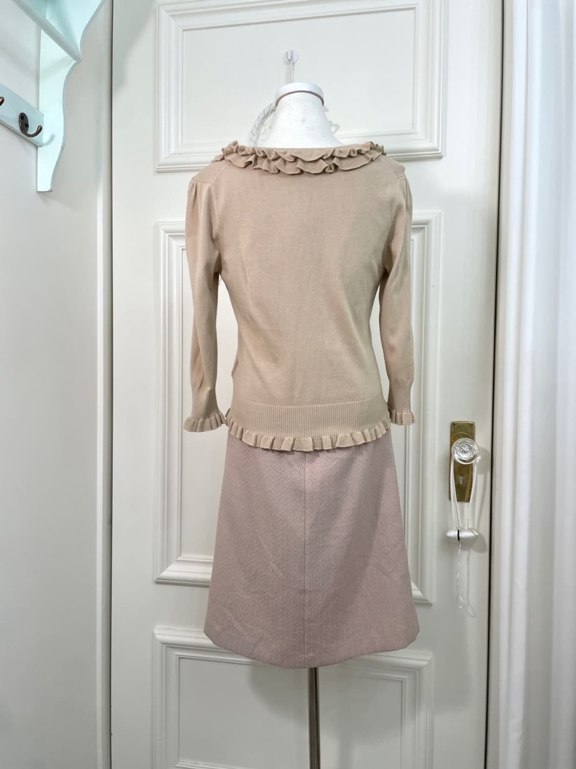pink beige ruffle pearl point cardigan 상품이미지4