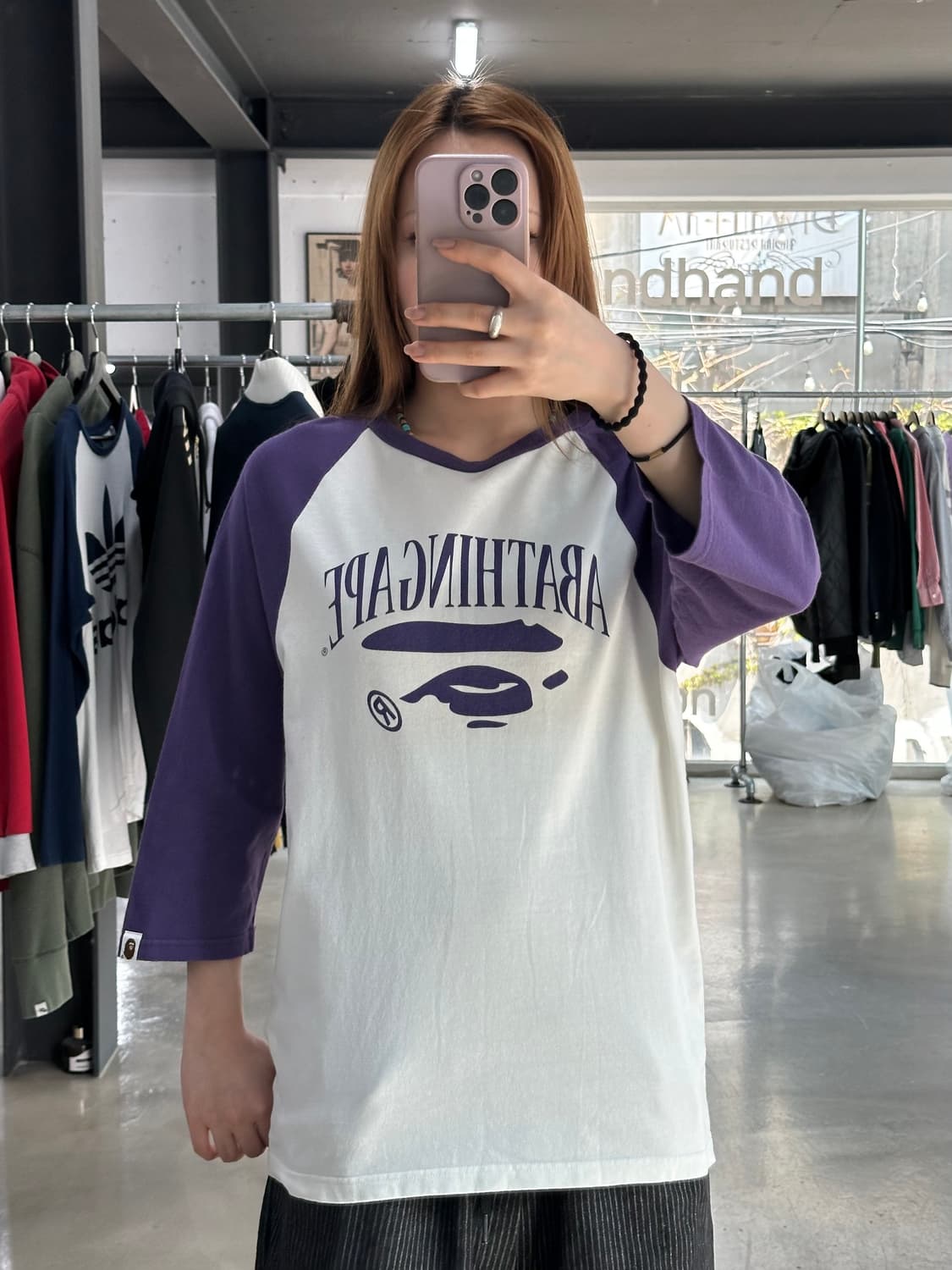 베이프 스펠로고 래글런 티셔츠 퍼플 상품이미지1