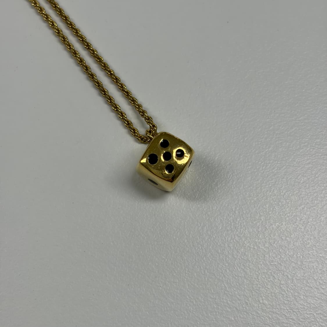 디올 주사위 목걸이 상품이미지5