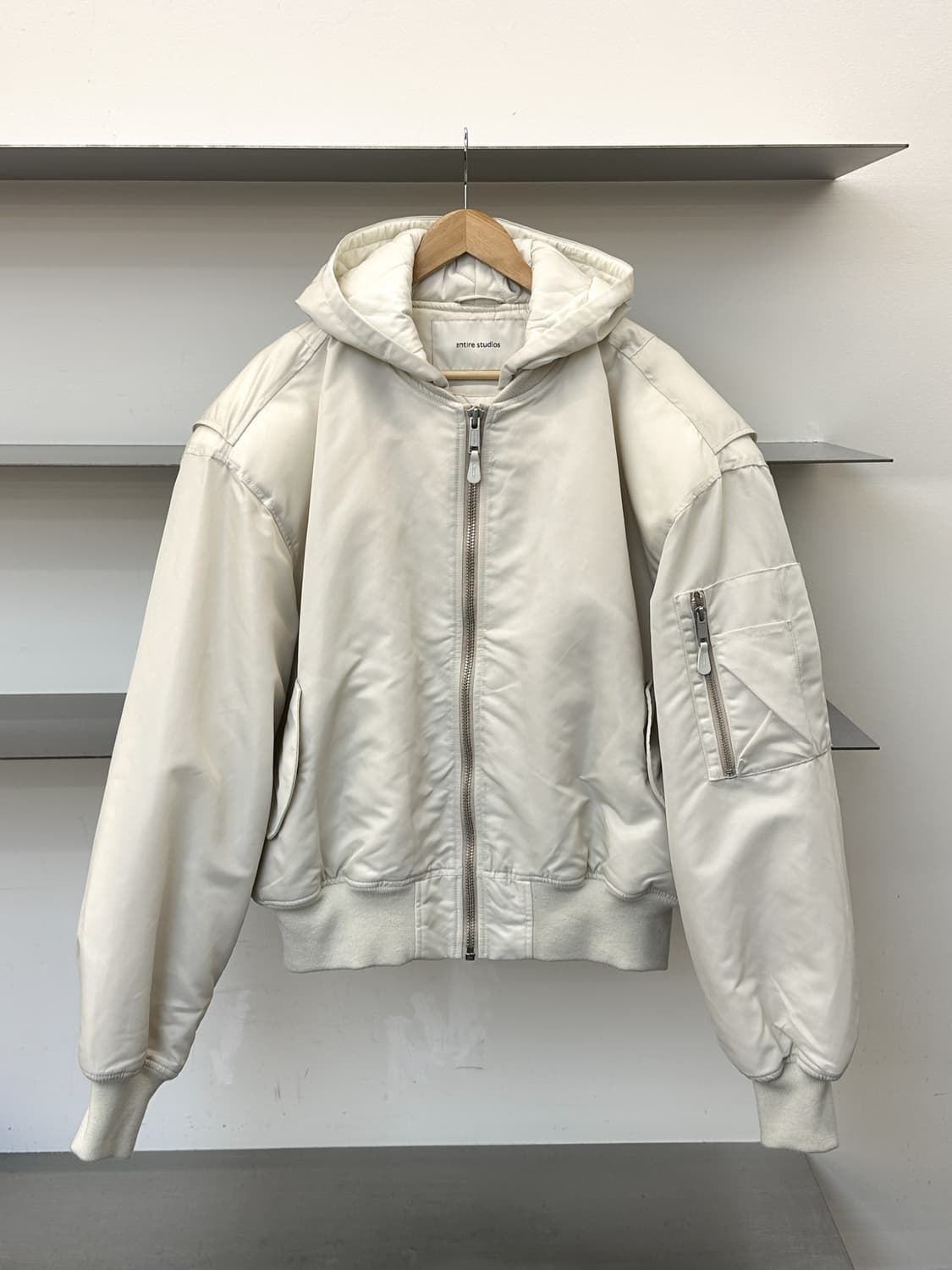 엔타이어 스튜디오 24ss 후드 브로드 봄버 자켓 상품이미지2