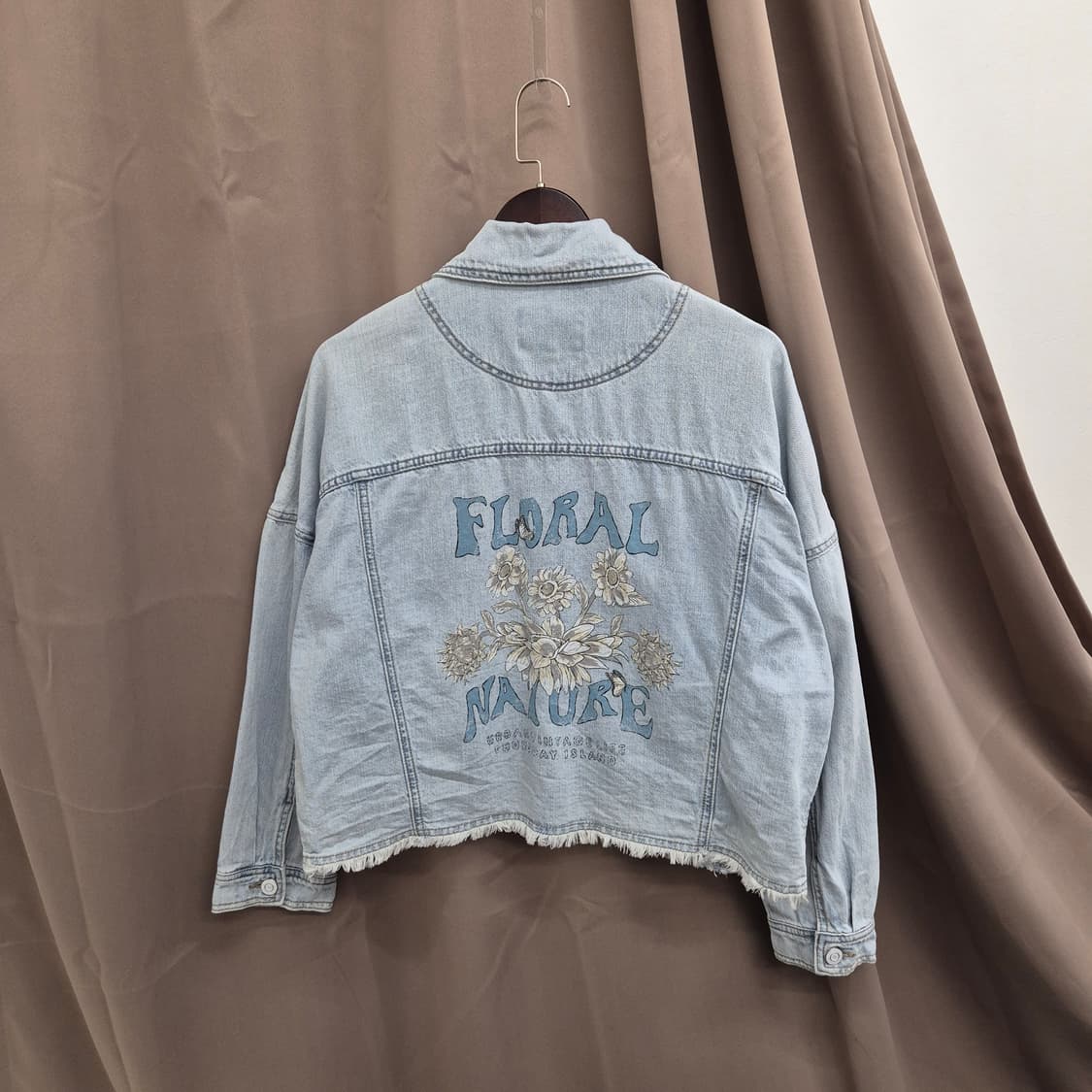 Thursday Island 루즈핏 크롭 데님자켓 S 상품이미지3