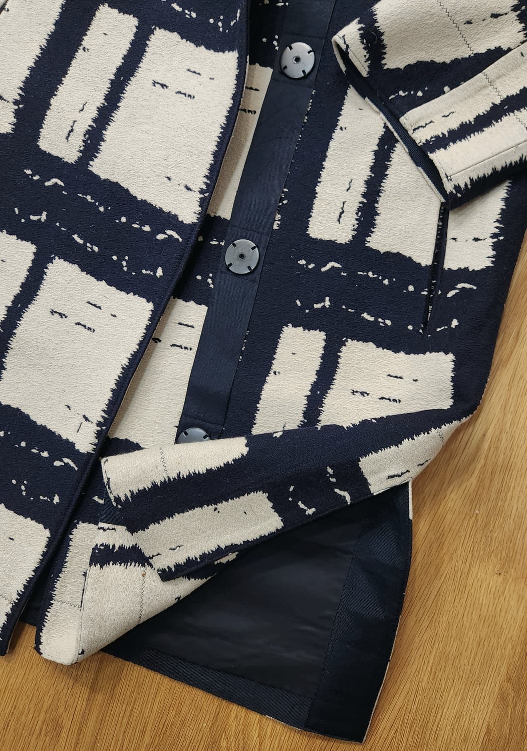 KUHO구호 붓터치패턴 7부소매 롱코트 상품이미지9