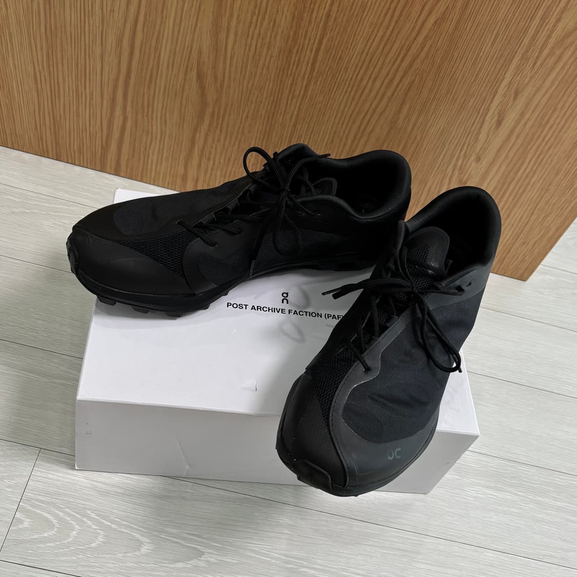 (290) 온 러닝 파프 클라우드벤쳐 블랙 상품이미지2