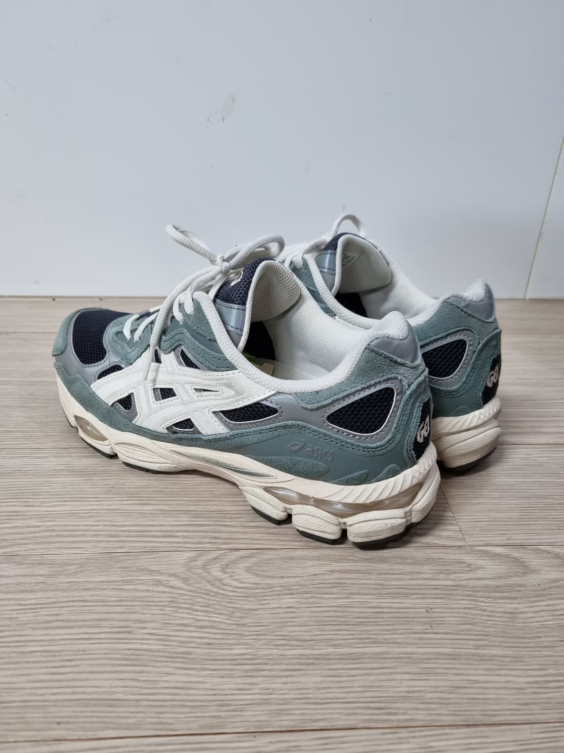 [270] 아식스 젤 NYC 그래파이트 그레이 상품이미지3