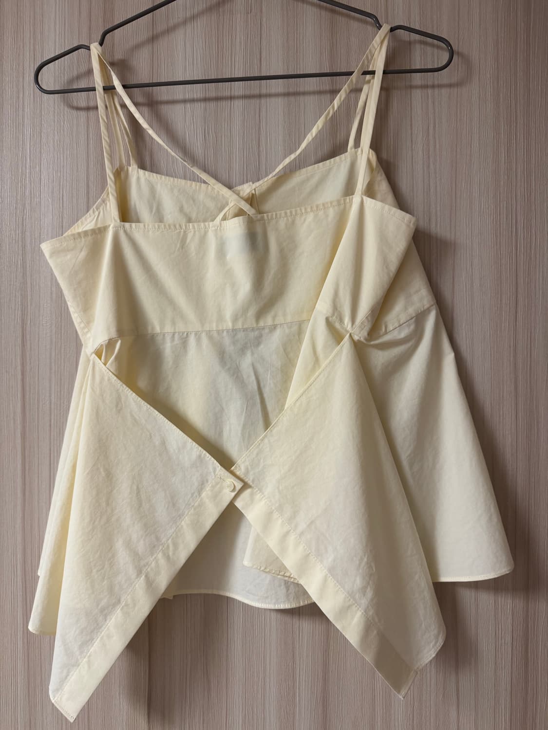 Kuhoplus Signature Button Sleeveless 나시 상품이미지3