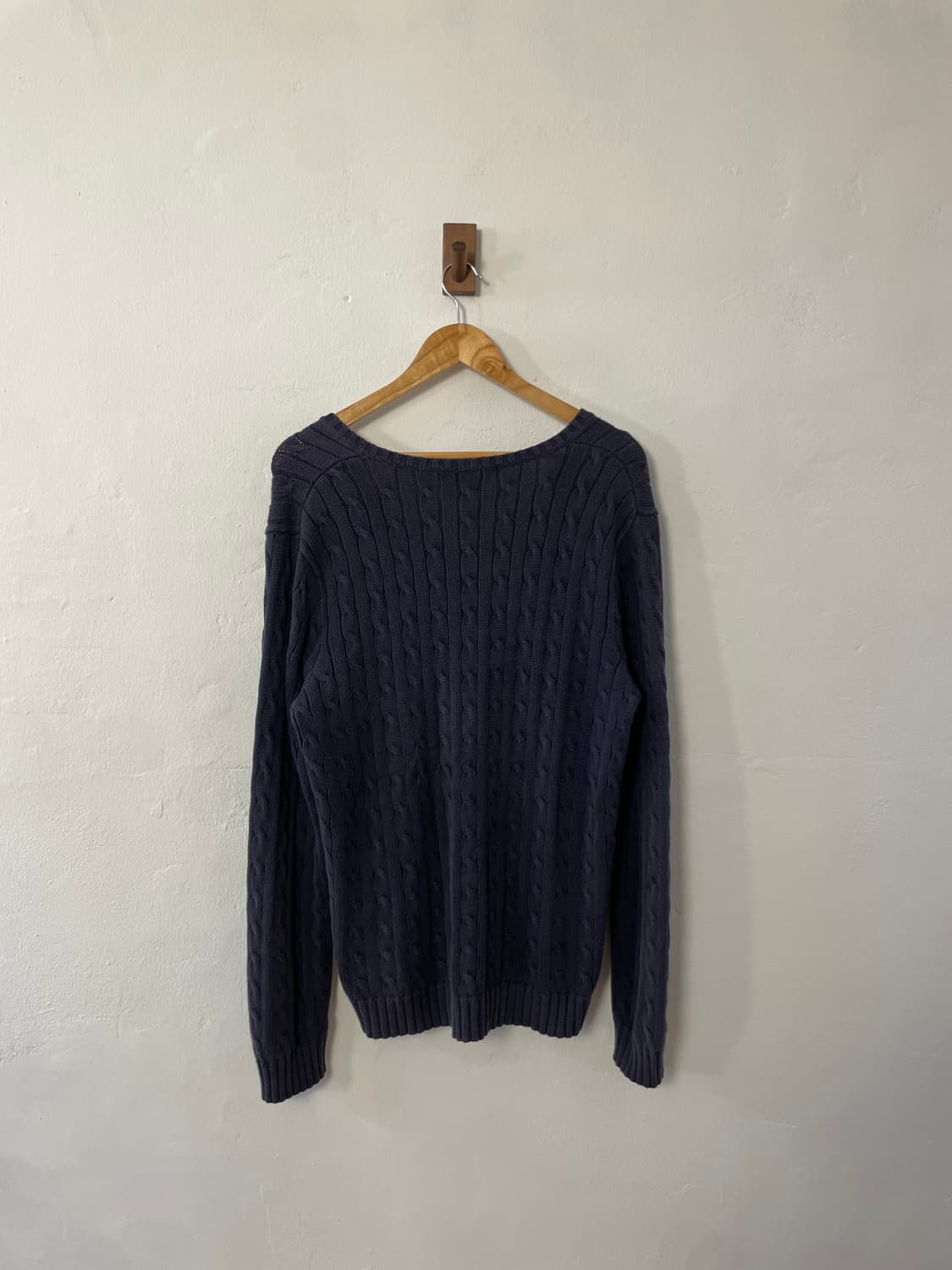 폴로 브이넥 니트  상품이미지9