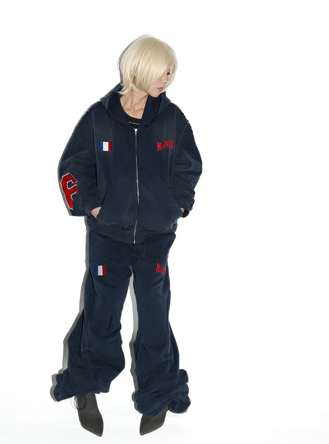 Navy Distressed Pleated Sweatpants  상품이미지4