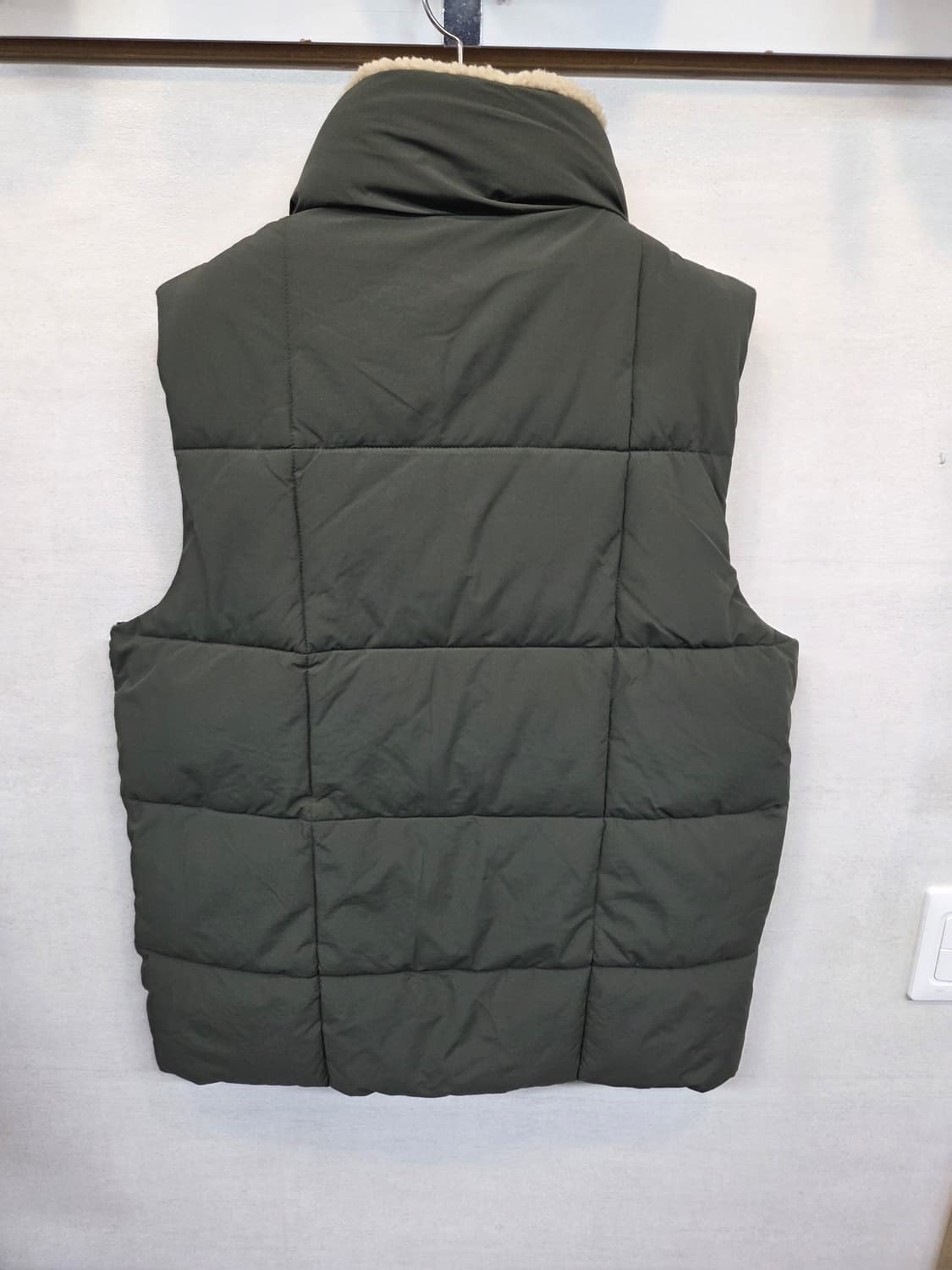 에디바우어 셰르파 패딩조끼 L 카키  상품이미지2