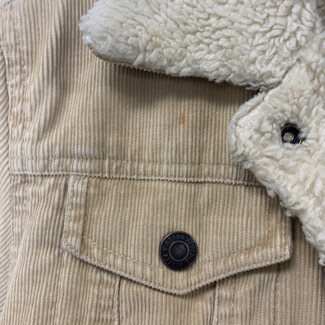 아베크롬비 베이지 코듀로이 양털 자켓 상품이미지5