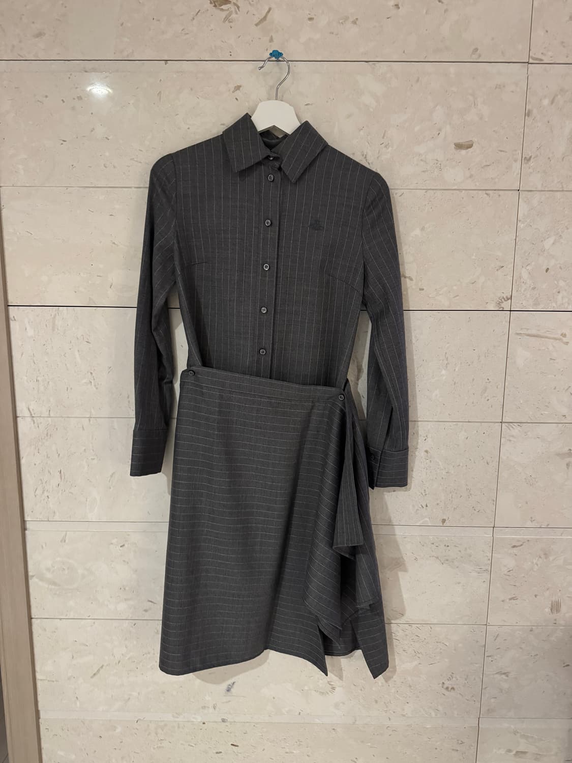 비비안웨스트우드 탈부착 원피스  스트라이프 그레이 상품이미지1