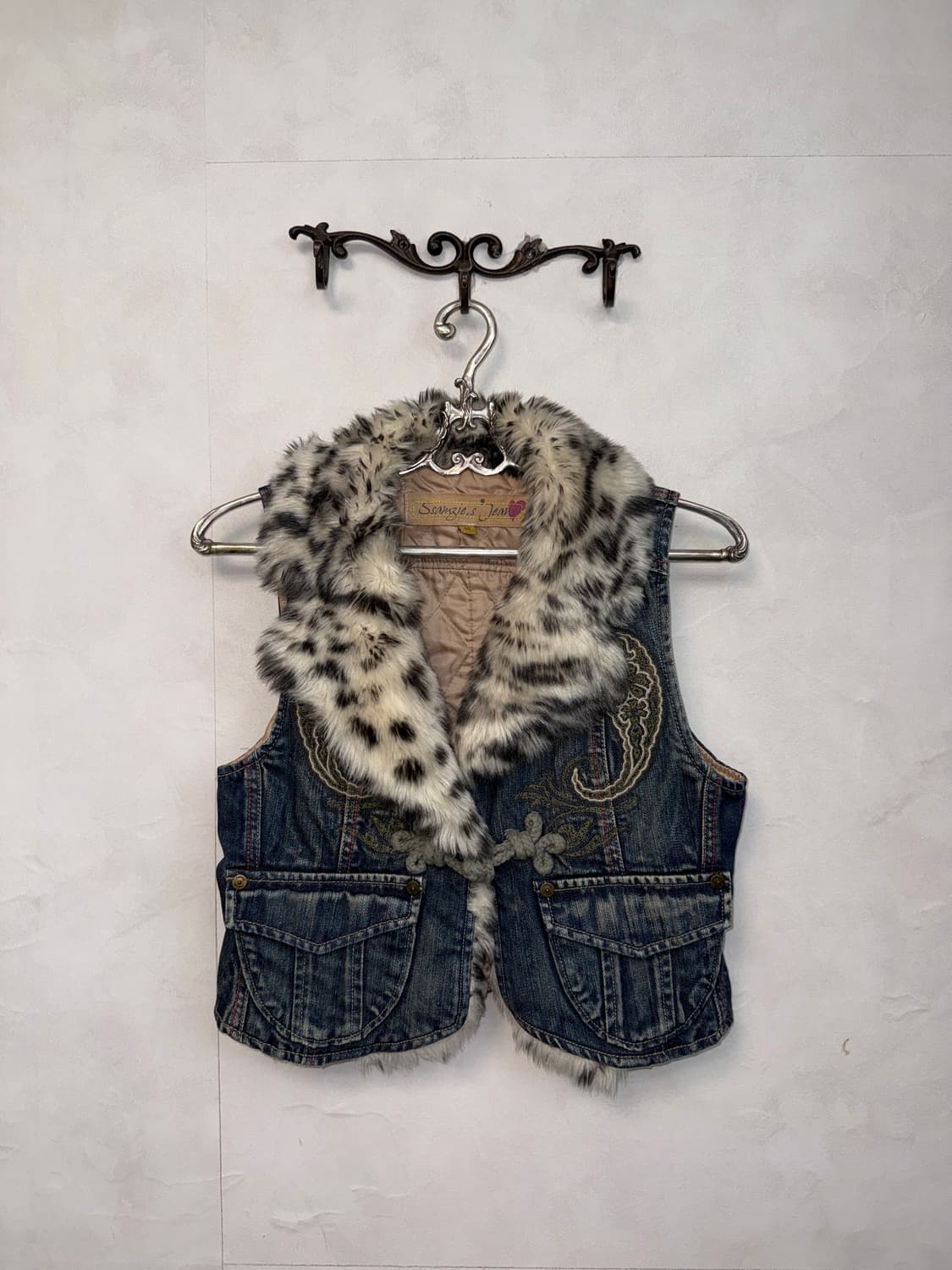 Washing denim oriental leopard fur vest 상품이미지1