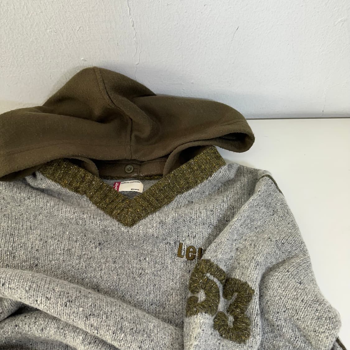 우먼M-L 리바이스 그레이그린 브이넥 후드니트 상품이미지4